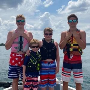 Meet your Posher, Christy